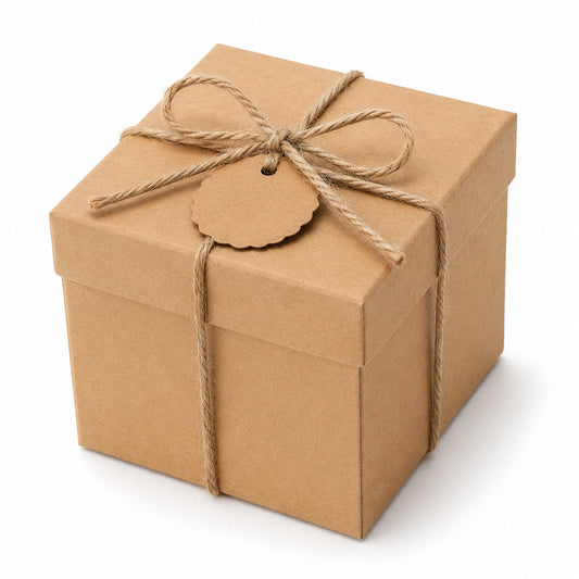 Geschenkbox 15 x 15 x 15 cm aus Kraftpapier Braun mit Deckel und Juteschnur